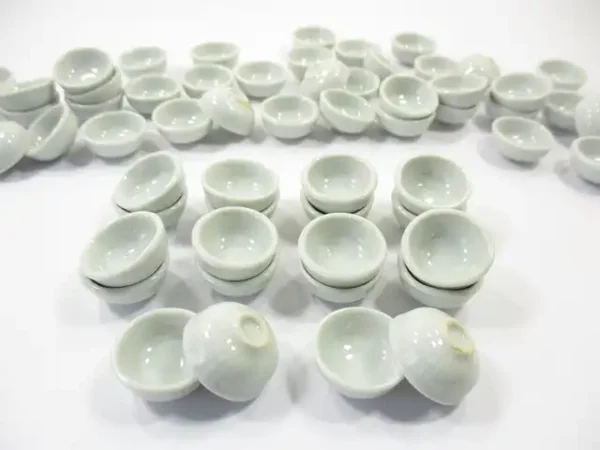 18 mm New Kitchen ware White Bowls Dolls House Miniatures Ceramic - Image 3