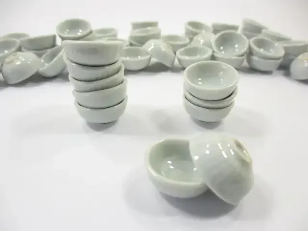 18 mm New Kitchen ware White Bowls Dolls House Miniatures Ceramic - Image 4