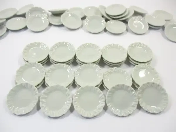 25mm White Scallop Plate Dish Dollhouse Miniature Ceramic Kitchenware - Image 3