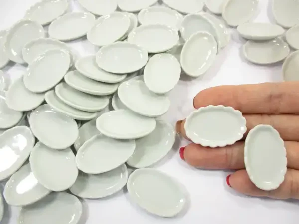 35mm Mini Plate Dish Dollhouse Miniature Ceramic White Oval Scallop Rim - Image 6