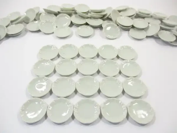 20mm White Scallop Plate Dish Dollhouse Miniature Ceramic Kitchenware - Image 2