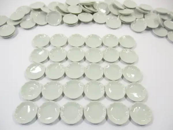 20mm White Scallop Plate Dish Dollhouse Miniature Ceramic Kitchenware - Image 3