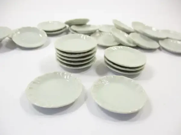 30mm Mini White Scallop Plate Dish Dollhouse Miniatures Ceramic Supply - Image 4