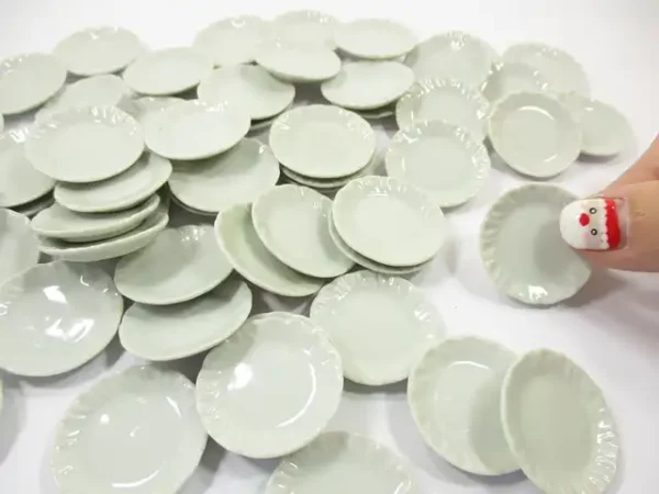 30mm Mini White Scallop Plate Dish Dollhouse Miniatures Ceramic Supply - Image 5