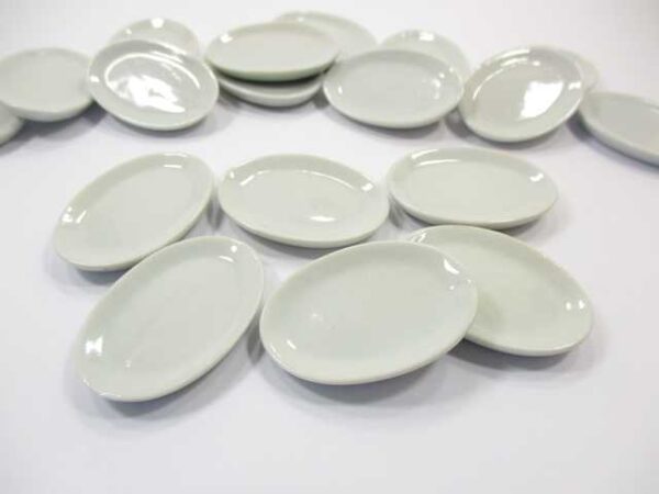 6 White Oval Plate Dish 40mm Dollhouse Miniature Ceramic Supply Kitchen 12444