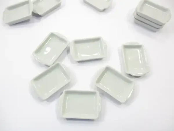 6 White Baking Pan/Tray 25x35 mm Dollhouse Miniatures Ceramic Supply 10882 - Image 4