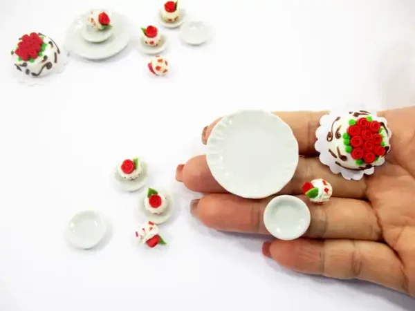 Dollhouse Miniatures Food Cake & Red Rose Cupcake Ceramic Plate Lover Set 13379 - Image 6