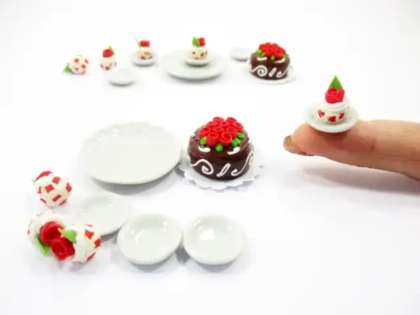 Dollhouse Miniatures Food Cake & Red Rose Cupcake Ceramic Plate Lover Set 13380 - Image 4