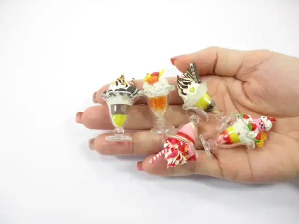1:6 Dollhouse Miniature Food 5 Ice Cream Beverage 16311 - Image 6