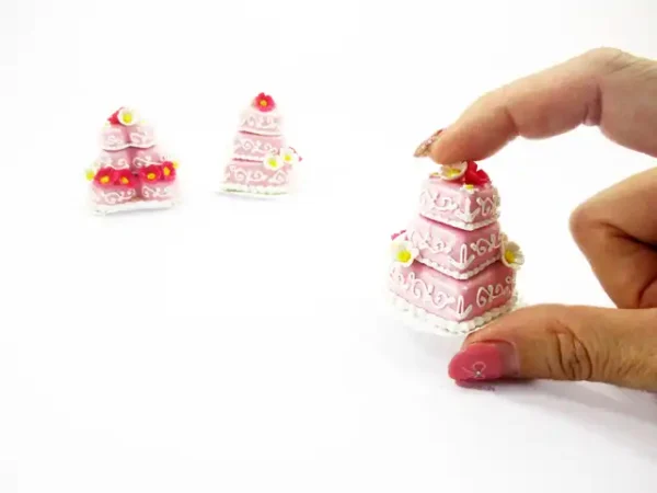 Dollhouse Miniature Food 3 Layer Wedding Valentine Pink Cake 7472 - Image 6