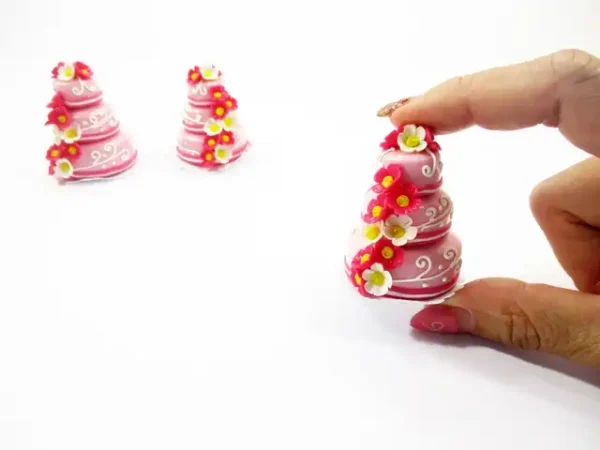 NEW Dolls House Miniature Food 3 Layer Wedding Cake Pink Flower Top Charms 7473 - Image 6