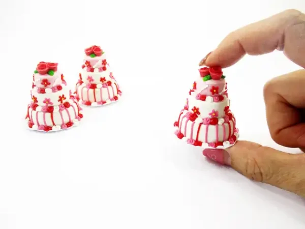 Dollhouse Miniature Food 3 Layer Wedding Cake White Creamy Flower Supply 7476 - Image 5