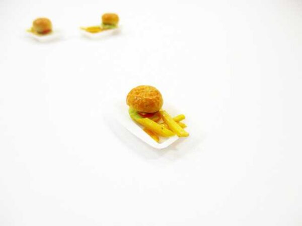 Dollhouse Miniature Food Plastic Tray With Hamburger & French Fried Supply 11736