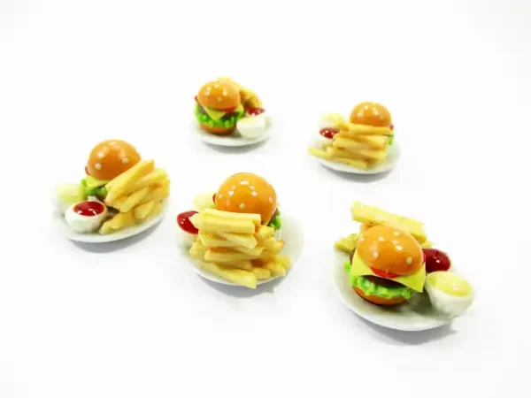 Dollhouse Miniatures Fast Food 5 Cheese Burgers French Fries 2.5cm Supply 13638 - Image 3