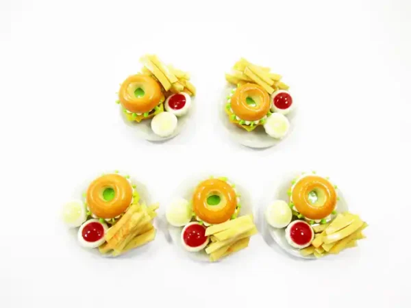 Dollhouse Miniatures Fast Food 5 Cheese Bagels French Fries 2.5cm Supply 13639 - Image 2