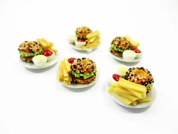 Dollhouse Miniatures Fast Food 5 Cheese Bagels French Fries 2.5cm Supply 13641 - Image 4