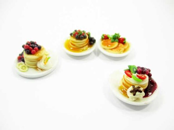 Dollhouse Miniatures Food 4 Ceramic Plates Of Dessert Mixed Pancake Supply 13789