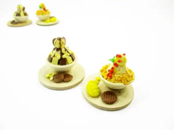 Dollhouse Miniature Food 2 Flavors Bingsu Korean Dessert Fruit Snowflake 13807 - Image 2