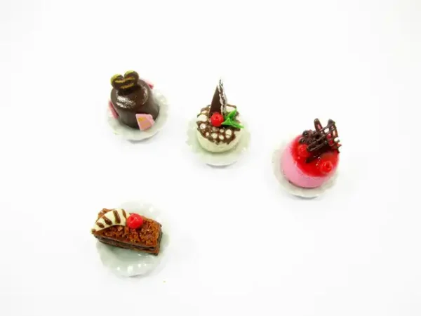 Dolls House Miniatures Food 1:12 Mini Luxury Cake Dessert Ceramic 4 Plates 13931 - Image 2