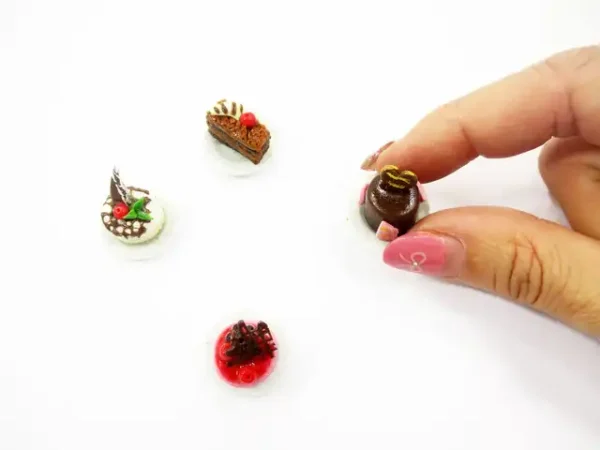 Dolls House Miniatures Food 1:12 Mini Luxury Cake Dessert Ceramic 4 Plates 13931 - Image 6