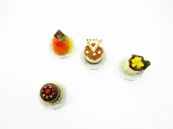 Dollhouse Miniatures Food 1:12 Mini Luxury Cake Dessert Ceramic 4 Plates 13933 - Image 2