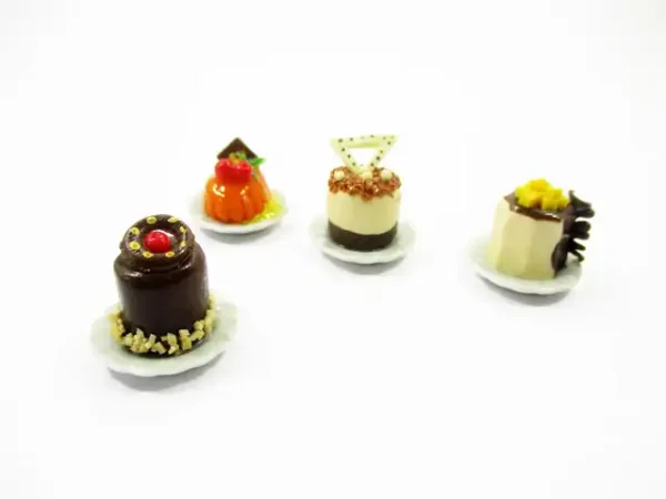Dollhouse Miniatures Food 1:12 Mini Luxury Cake Dessert Ceramic 4 Plates 13933 - Image 3
