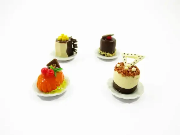 Dollhouse Miniatures Food 1:12 Mini Luxury Cake Dessert Ceramic 4 Plates 13933 - Image 5