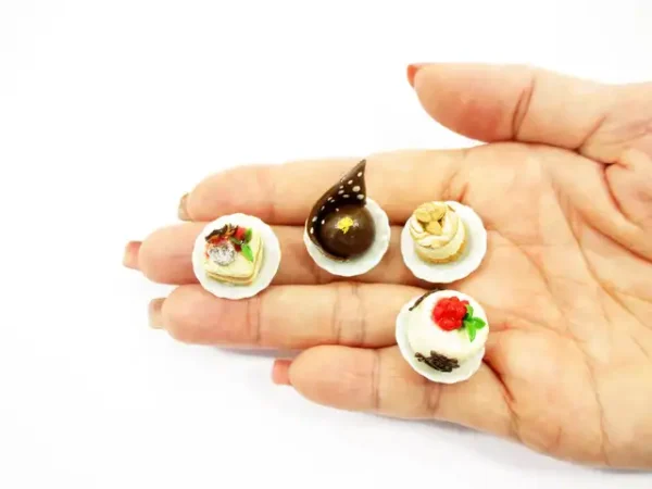 Dollhouse Miniatures Food 1:12 Mini Luxury Cake On Ceramic 4 Plates Supply 13934 - Image 7