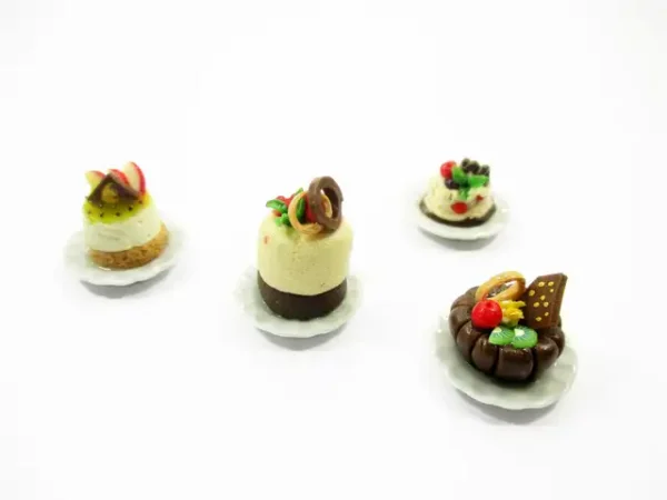 Dolls House Miniatures Food 1:12 Mini Luxury Cake Dessert Ceramic 4 Plates 13935 - Image 3