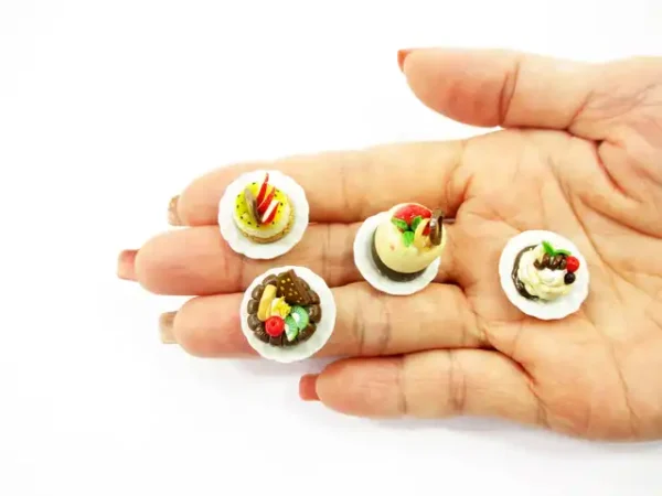 Dolls House Miniatures Food 1:12 Mini Luxury Cake Dessert Ceramic 4 Plates 13935 - Image 7