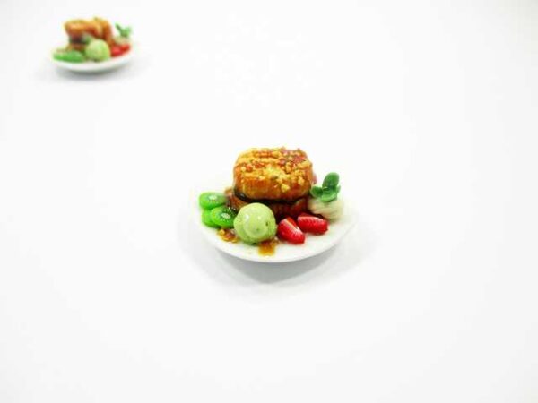 Dollhouse Miniatures Food Honey Toast Fruit Ice Cream Dessert Sweet Plate 14152