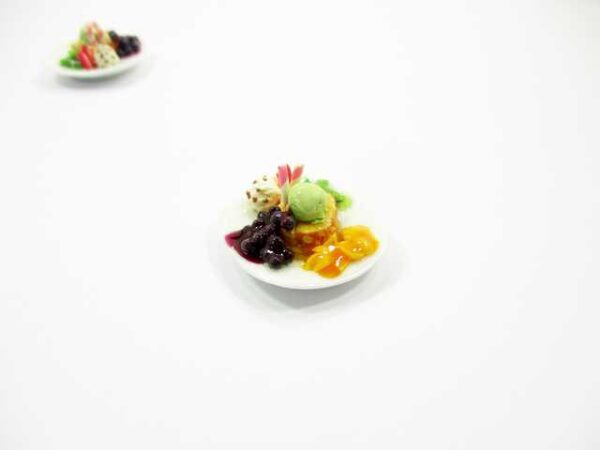 Dollhouse Miniatures Food Honey Toast Fruit Topping Dessert Sweet Plate 14154