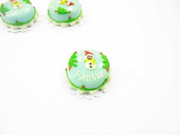 Dollhouse Miniature 1 Cake 2 cm Christmas Seasonal Dollhouse Food Supply 14928