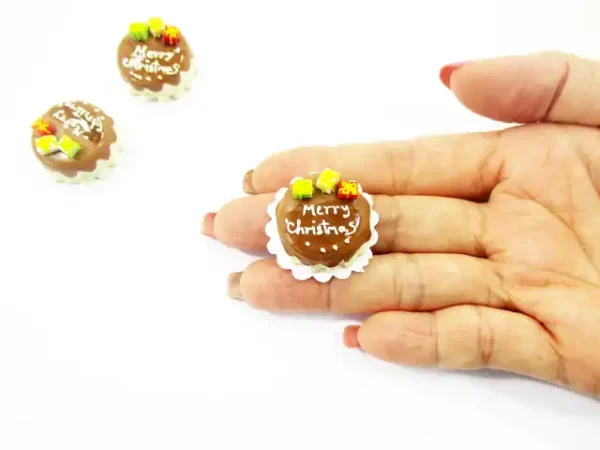 Dollhouse Food Supply 1 Cake 2 cm Christmas Seasonal Dollhouse Miniature 14931 - Image 5