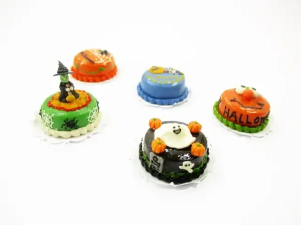 5x20mm Mixed Different Halloween Seasonal Cake Dollhouse Miniature Food 15432 - Image 3