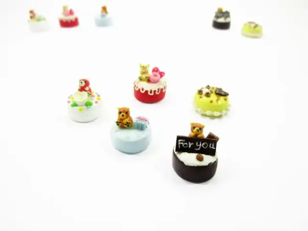 Dollhouse Miniature Food 1.5 cm 5 Mixed Tiny Bear Color Cake Dolls Bakery 15734 - Image 2
