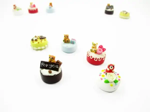 Dollhouse Miniature Food 1.5 cm 5 Mixed Tiny Bear Color Cake Dolls Bakery 15734 - Image 3