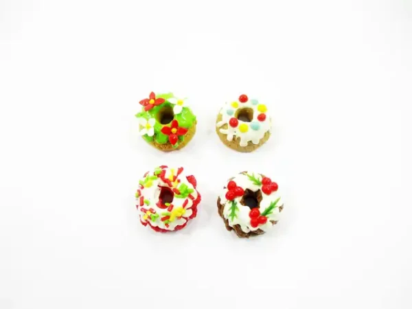 Dollhouse Miniature Food Mixed 5 Cake 1.5 cm Christmas Mini Cake 16104 - Image 4