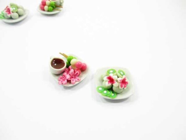 Dollhouse Miniature Food 2 Japanese Dessert Sweets Ceramic Plate 16177