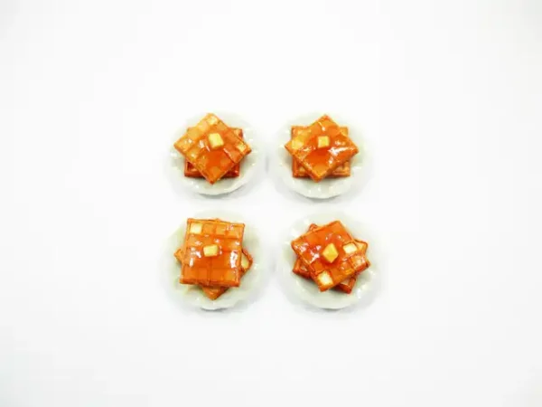 Dollhouse Miniature Food 4 Waffle with Syrup Dessert Bakery Breakfast 16669 - Image 4