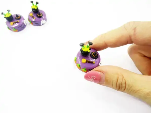 Dollhouse Miniature Food Halloween Cake 2 cm Bakery Seasonal Holiday 16680 - Image 5