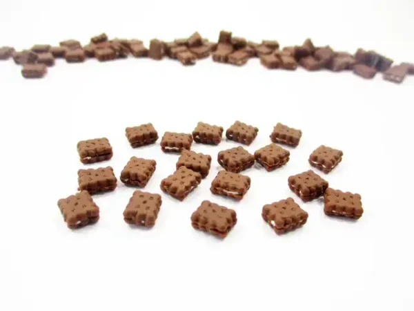 Loose Chocolate Biscuit With Creamy Fill-In Dollhouse Miniature Bakery - Image 4
