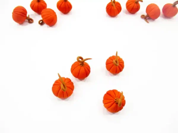 Dollhouse Miniatures Food 4 Orange Pumpkin 1:6 Vegetable 14654 - Image 2