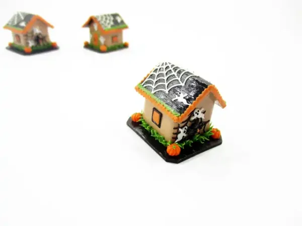 Dollhouse Miniature Halloween Gingerbread House Spider Web Holiday 15436 - Image 2
