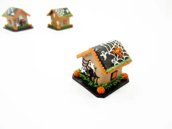 Dollhouse Miniature Halloween Gingerbread House Spider Web Holiday 15436 - Image 3