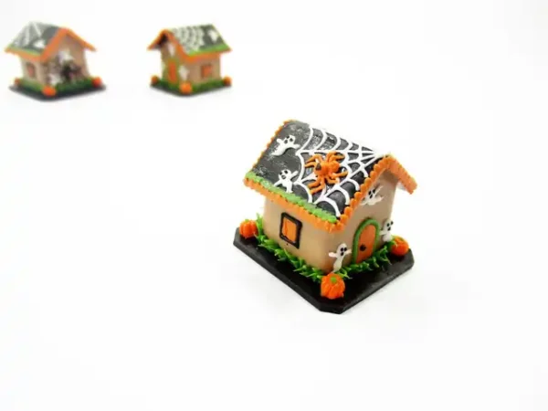 Dollhouse Miniature Halloween Gingerbread House Spider Web Holiday 15436 - Image 4