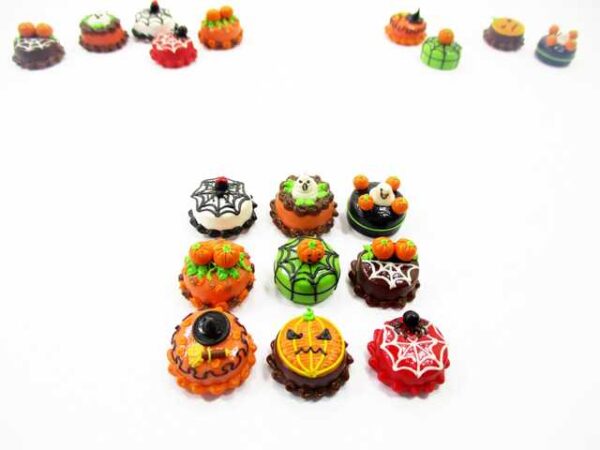 Dollhouse Miniature Food 9 Mini Halloween Mixed Cake 1.5 cm Bakery Supply 15452