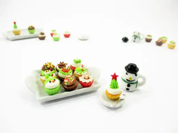 Dollhouse Miniature Food Christmas Cup Cake Snowman Seasonal Tiny Food 15485 - Image 3