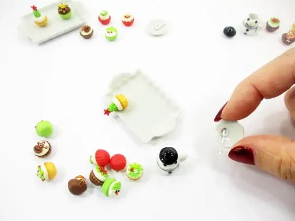 Dollhouse Miniature Food Christmas Cup Cake Snowman Seasonal Tiny Food 15485 - Image 6