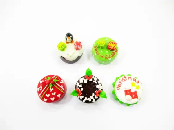 Dollhouse Miniature Food 5 Mini Christmas Cake 1.5 cm Seasonal Bakery 15487 - Image 2